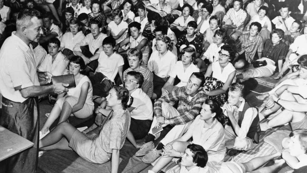 Jim Rayburn speaking at club